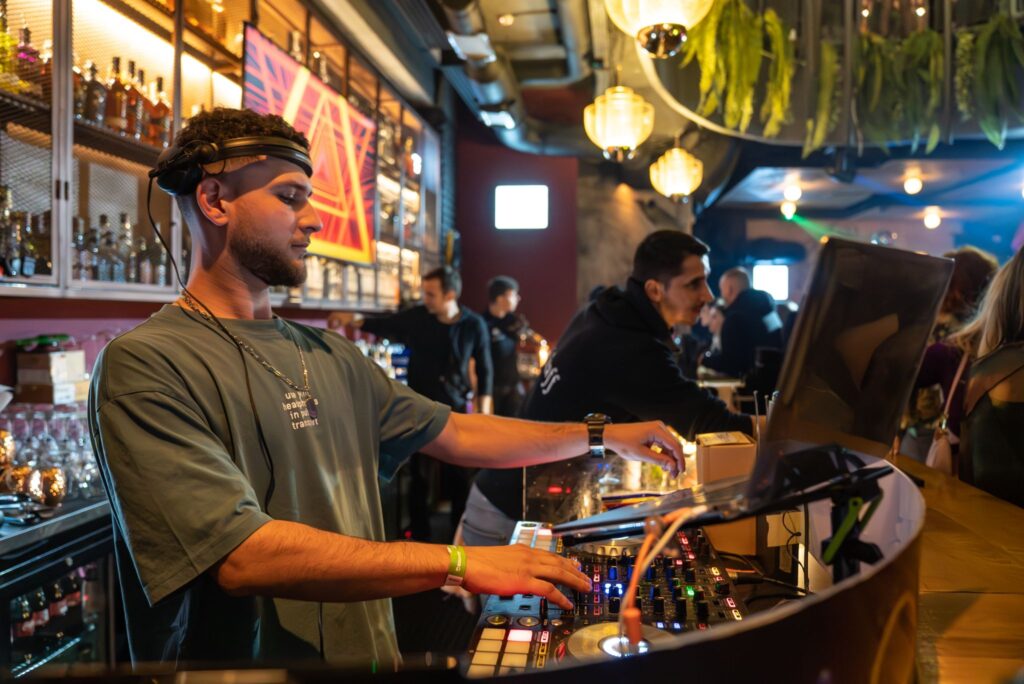 dj evenimente catering